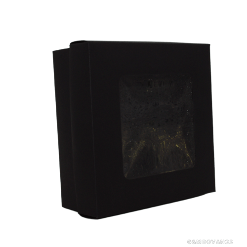 Kartoninė dovanų dėžutė su langeliu, 15,5x15,5x6,5 cm