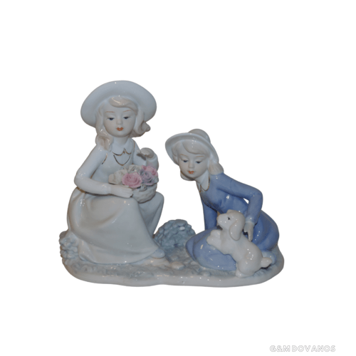 Porcelianinė statula "Mergaitės"